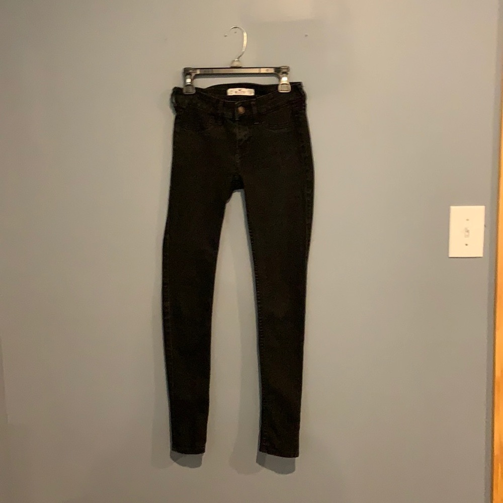 black holister skinny jeans